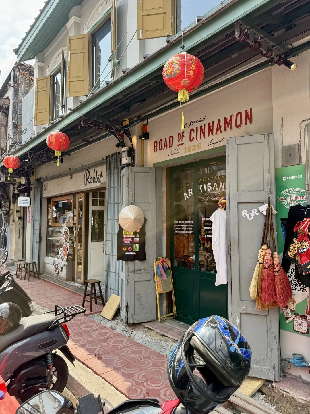Road of Cinnamon - Song Wat Road