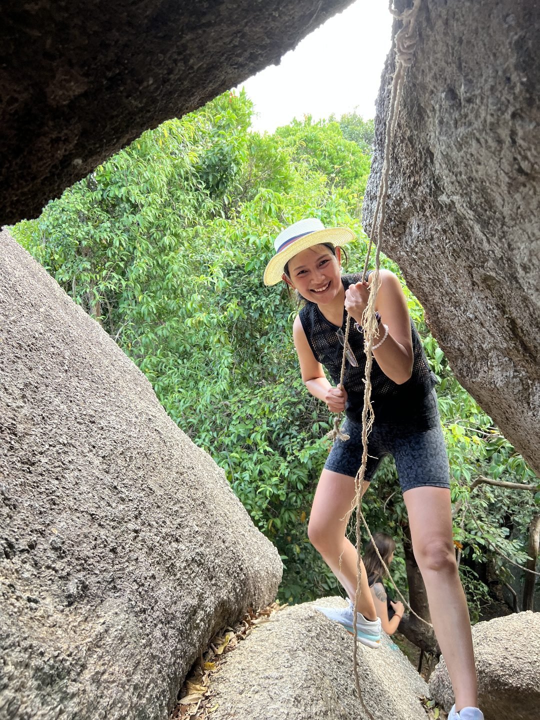 Bottle Beach Viewpoint - Rope Section