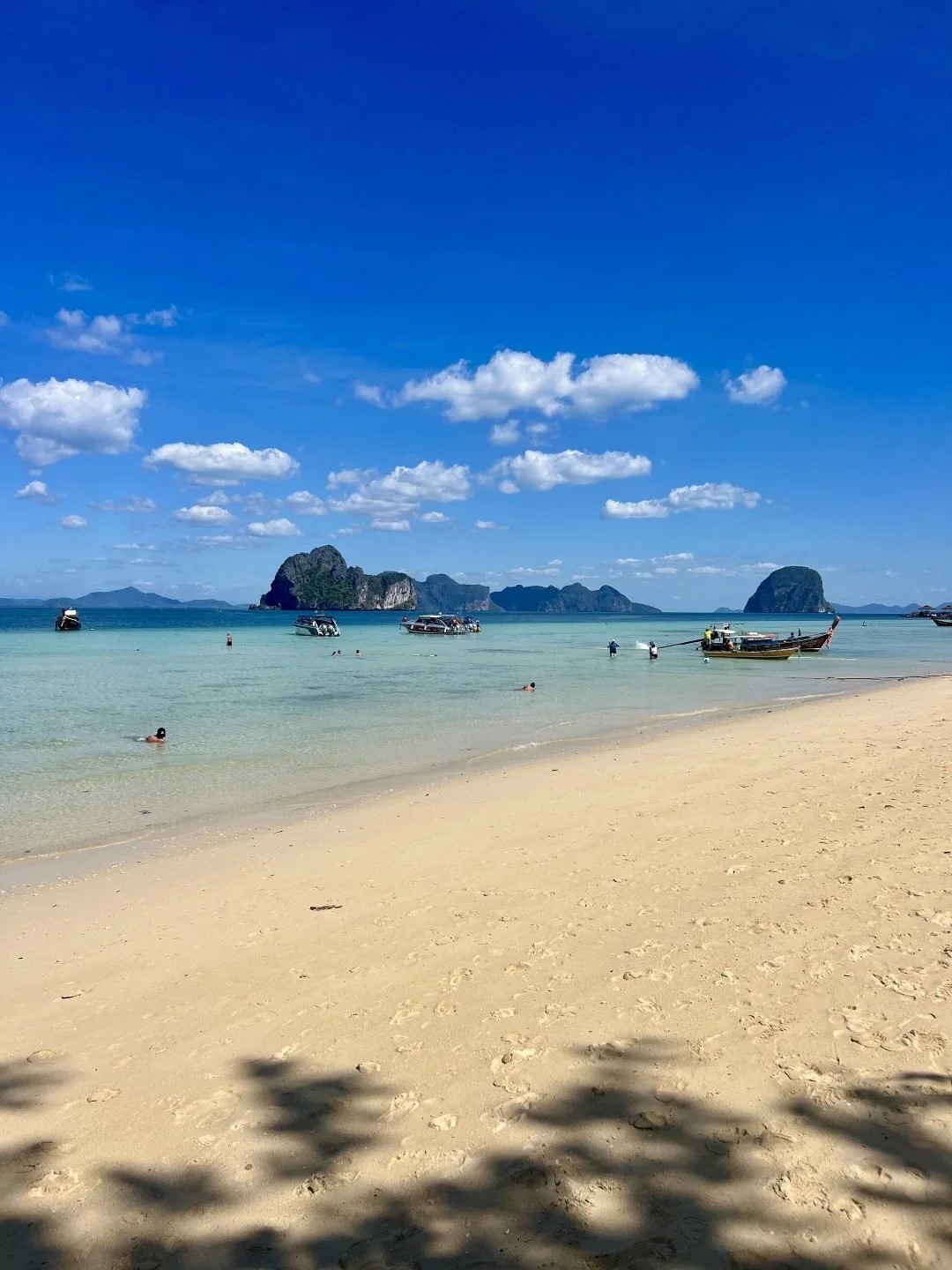 Thailand vs Vietnam - Thailand Dry Season