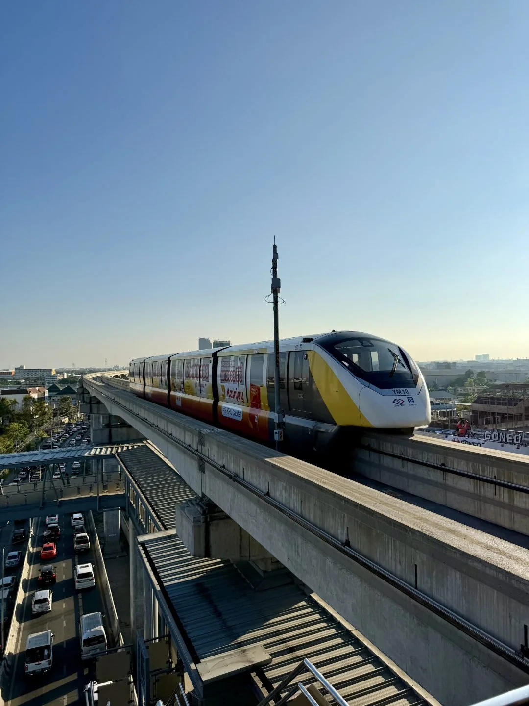 Bangkok Itinerary - BTS Skytrain - Getting Around