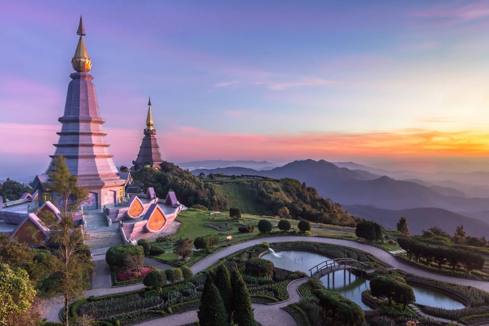 Twin Pagodas - Best Temples in Thailand