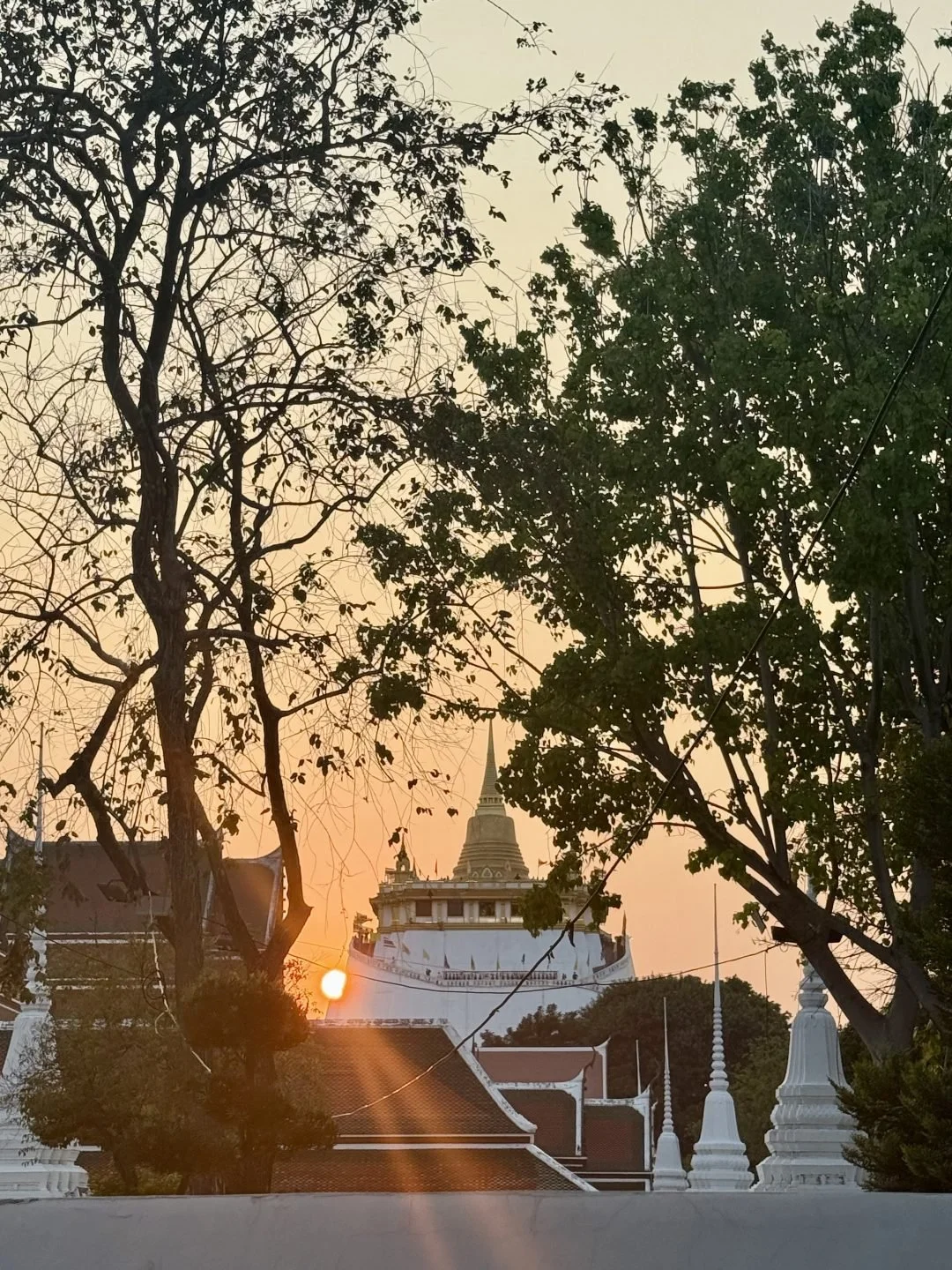 Golden Mount - Sunset Views