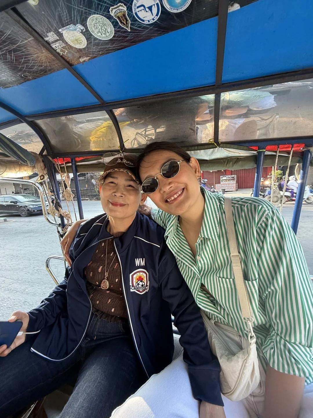 Wat Si Chum - Tuk Tuk