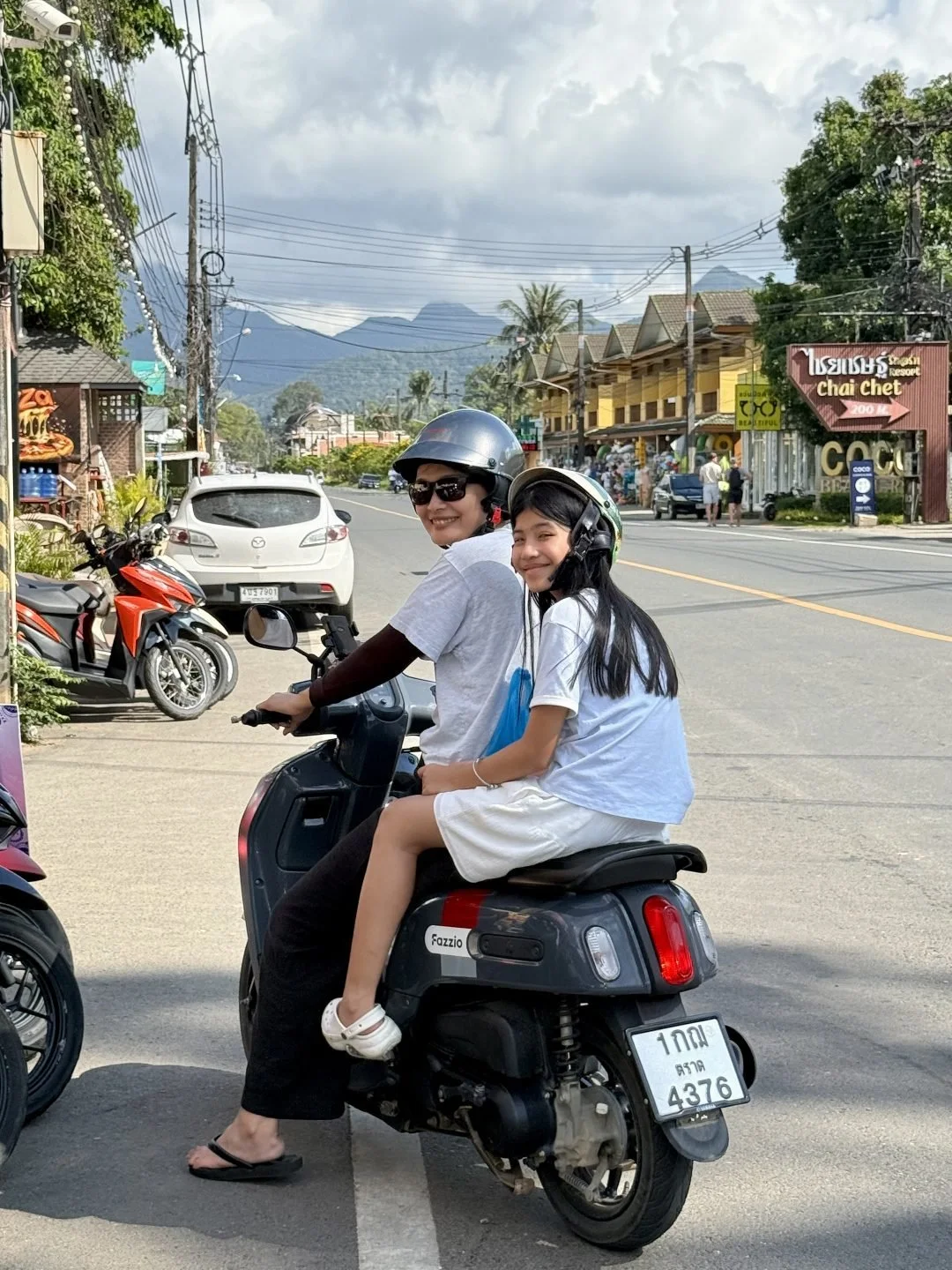Koh Chang - Scooter Rides