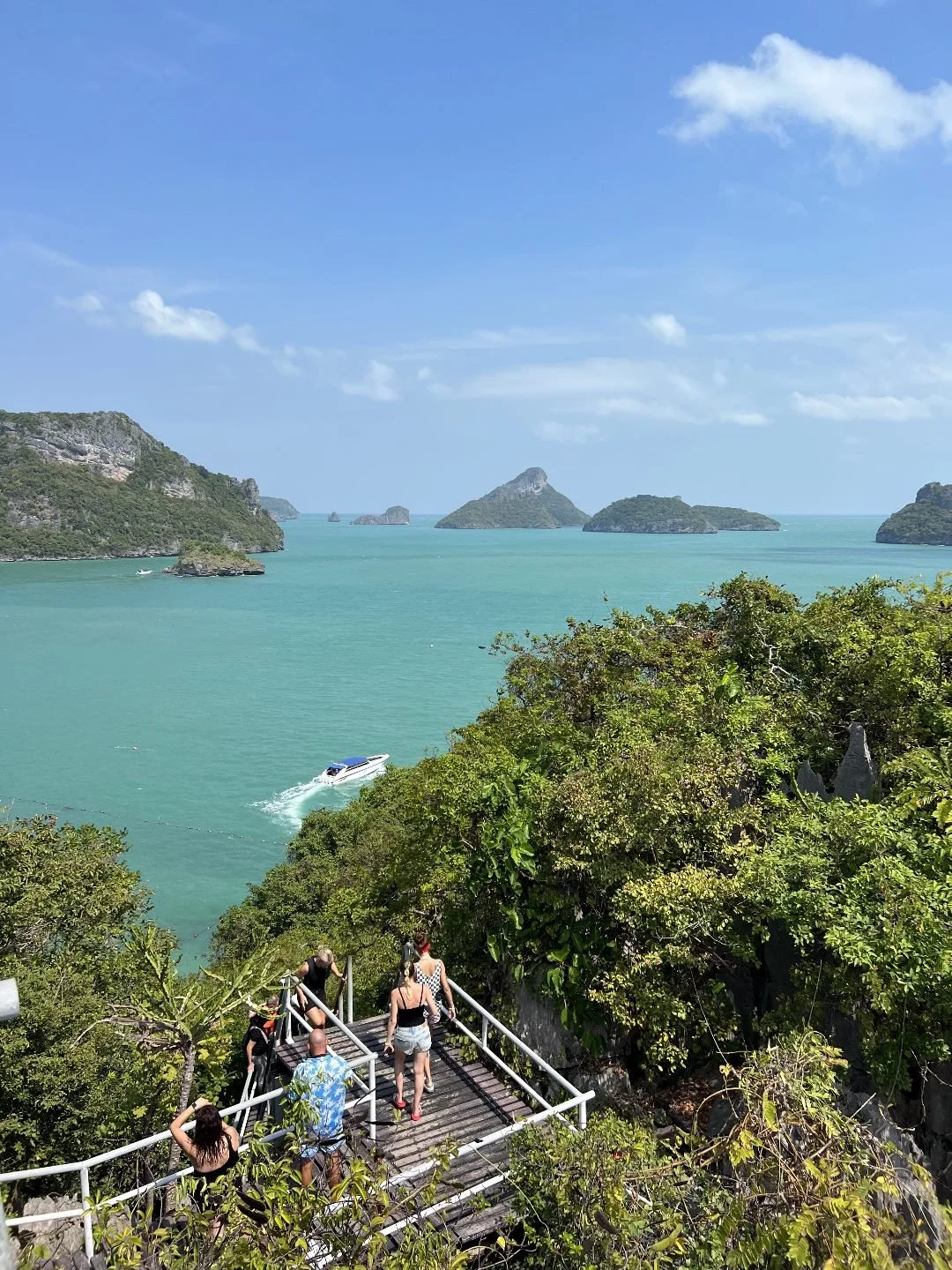 Ang Thong National Marine Park - Walk to the Lagoon