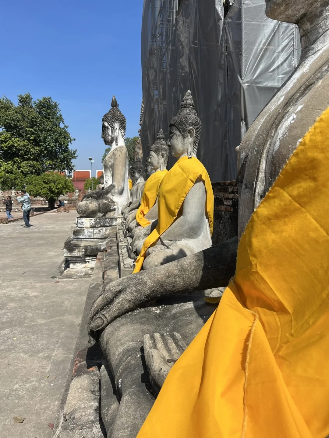 Ayutthaya vs Sukhothai - Quick Day Trip