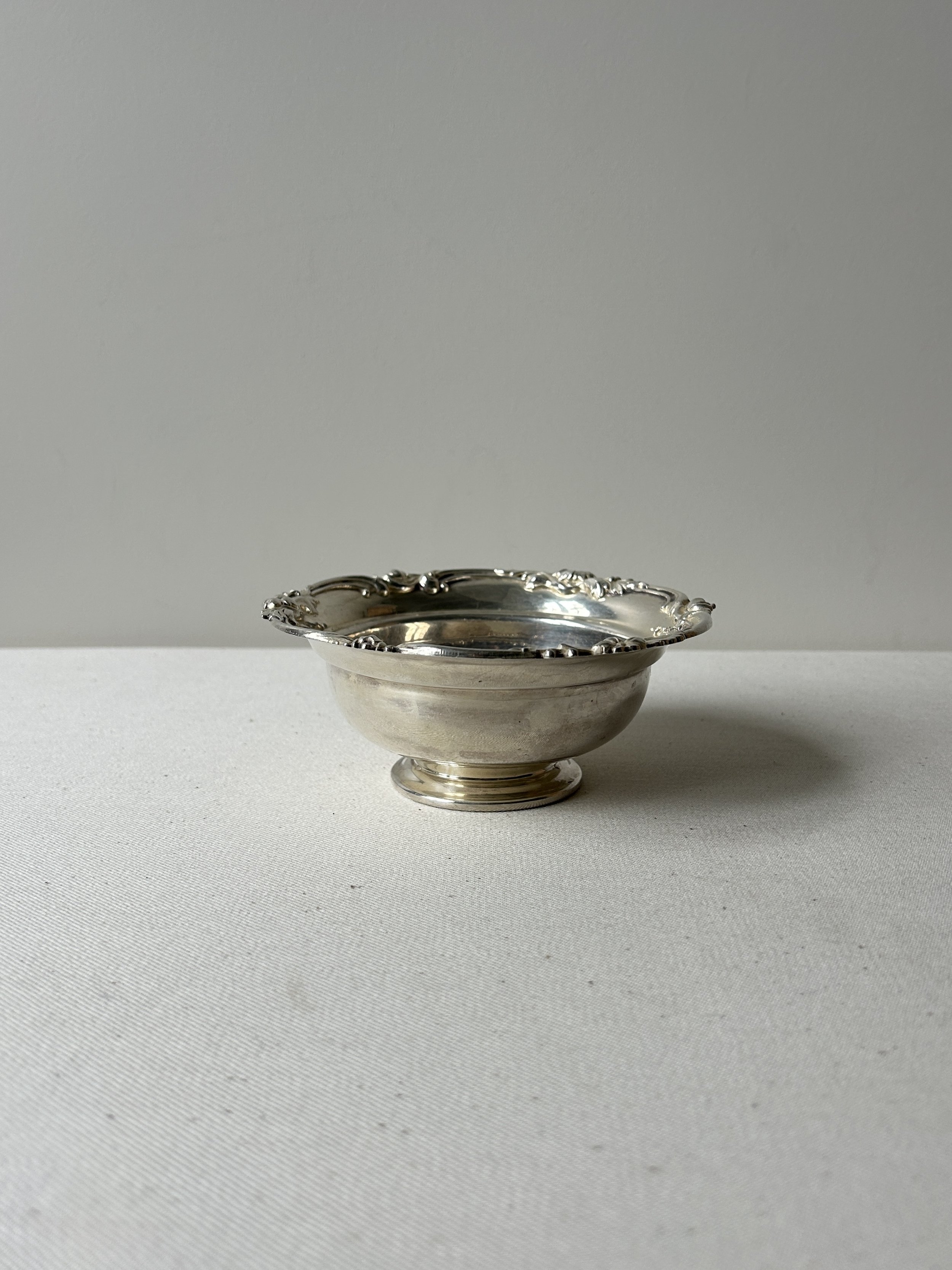 HardySilverBowl2.jpg