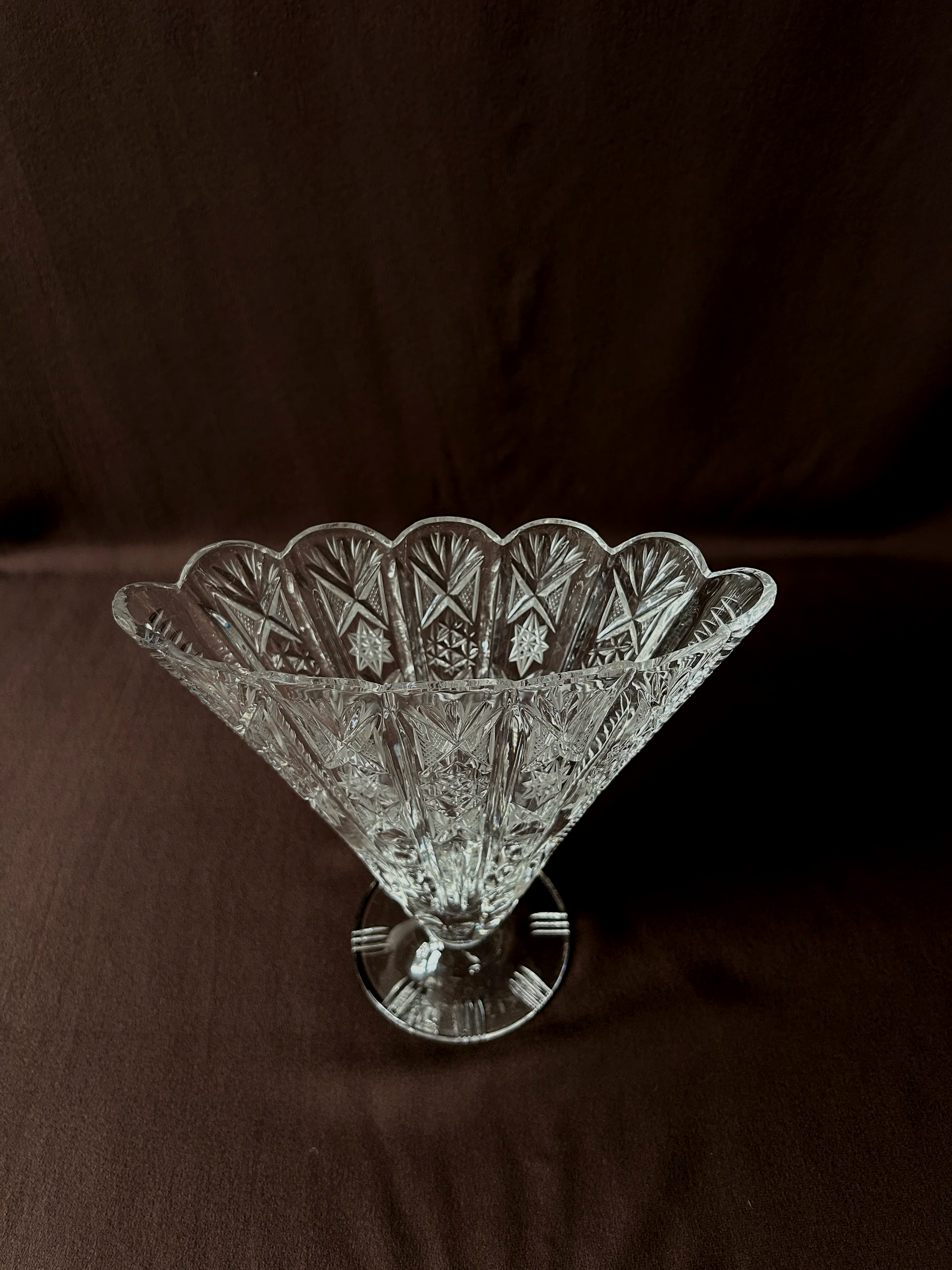 GlassFanVase2.png