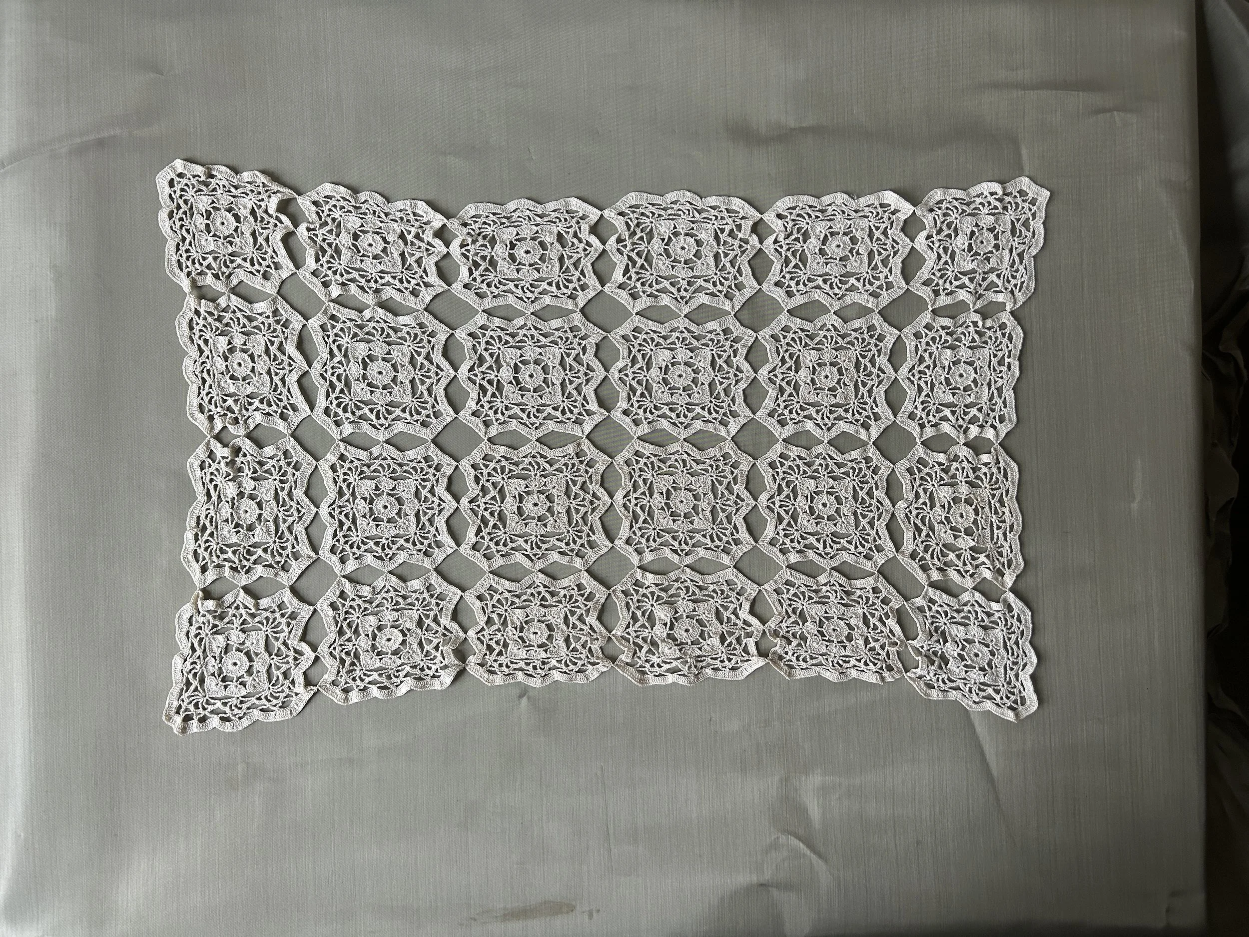 CreamCrochetsmall3.JPG