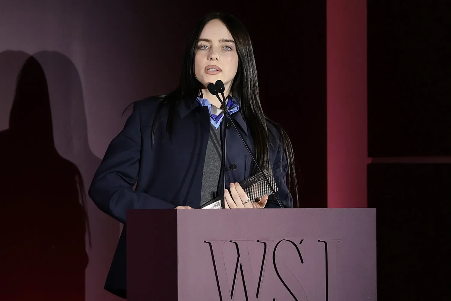 Billie Eilish Calls Out Billionaires in Front of Mark Zuckerberg — Audience Reacts as He Stays Silent
