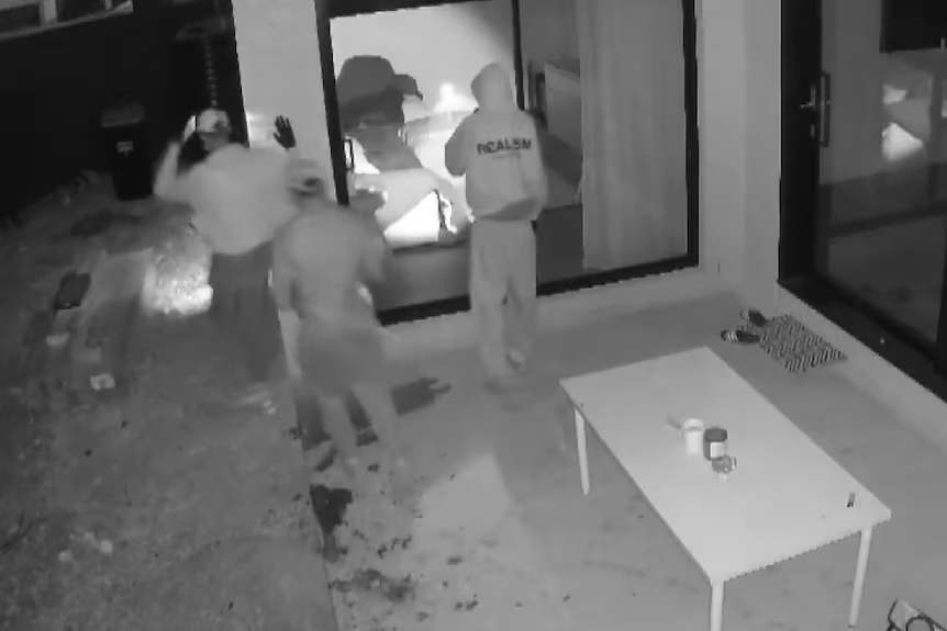 Children aged 14 and up to face adult sentences under Victorian reforms