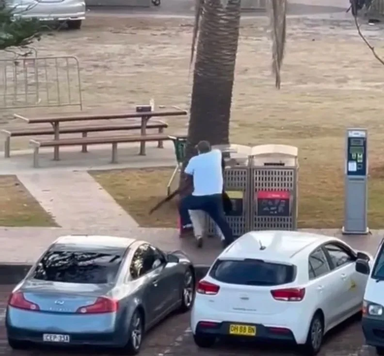 Syrian-Australian Fruit Shop Owner Ahmed Al-Ahmed Hailed as Hero After Disarming Bondi Beach Gunman, GoFundMe Raises Nearly $1 Million