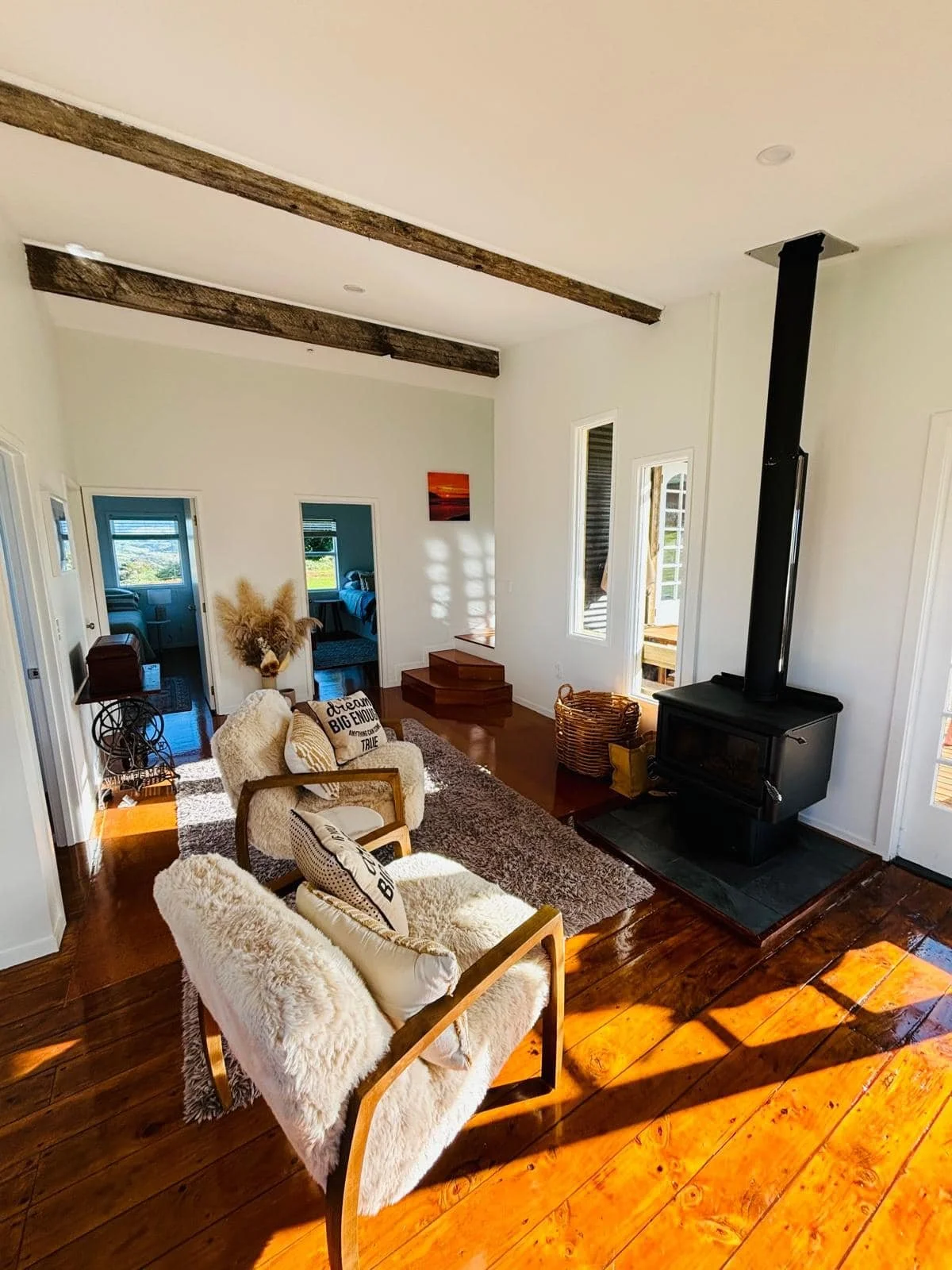 Lounge4.jpg