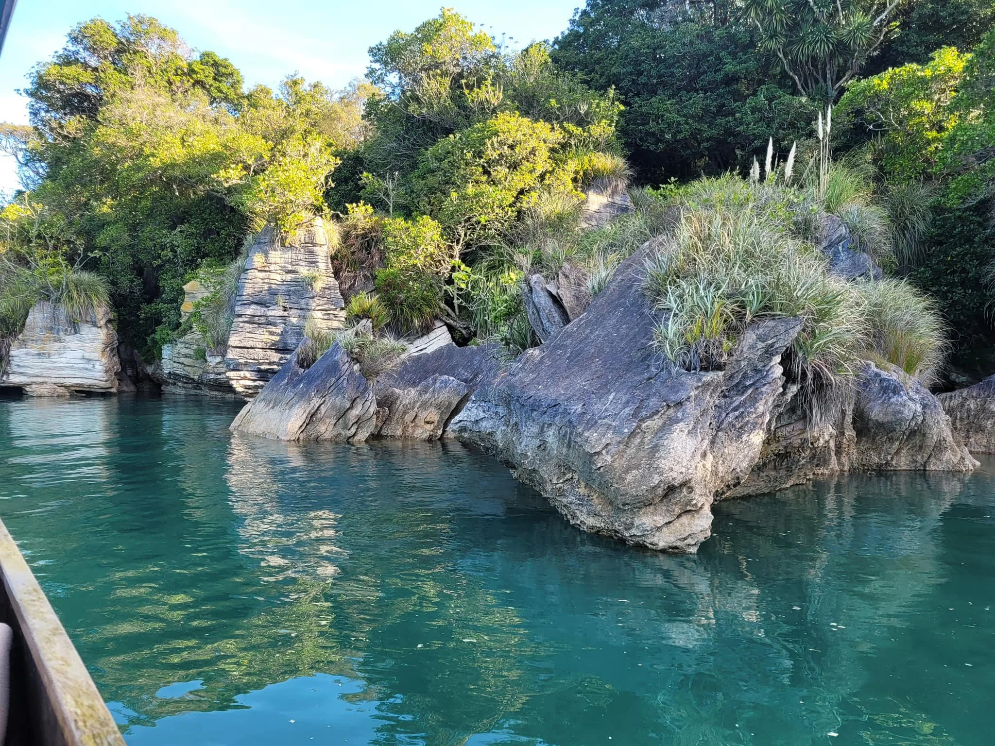Limestone_Bay.jpg
