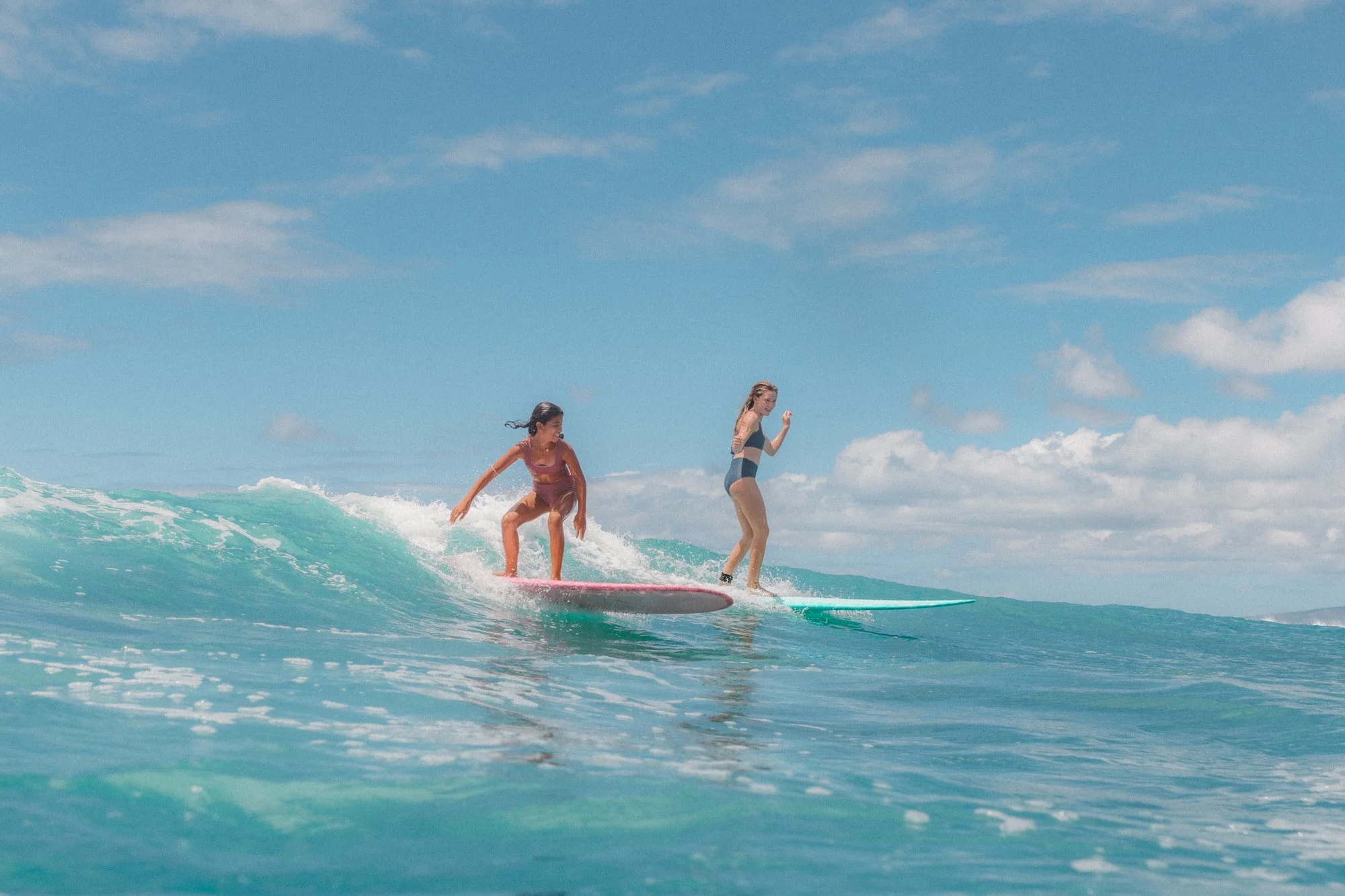Surfing_girls.jpg
