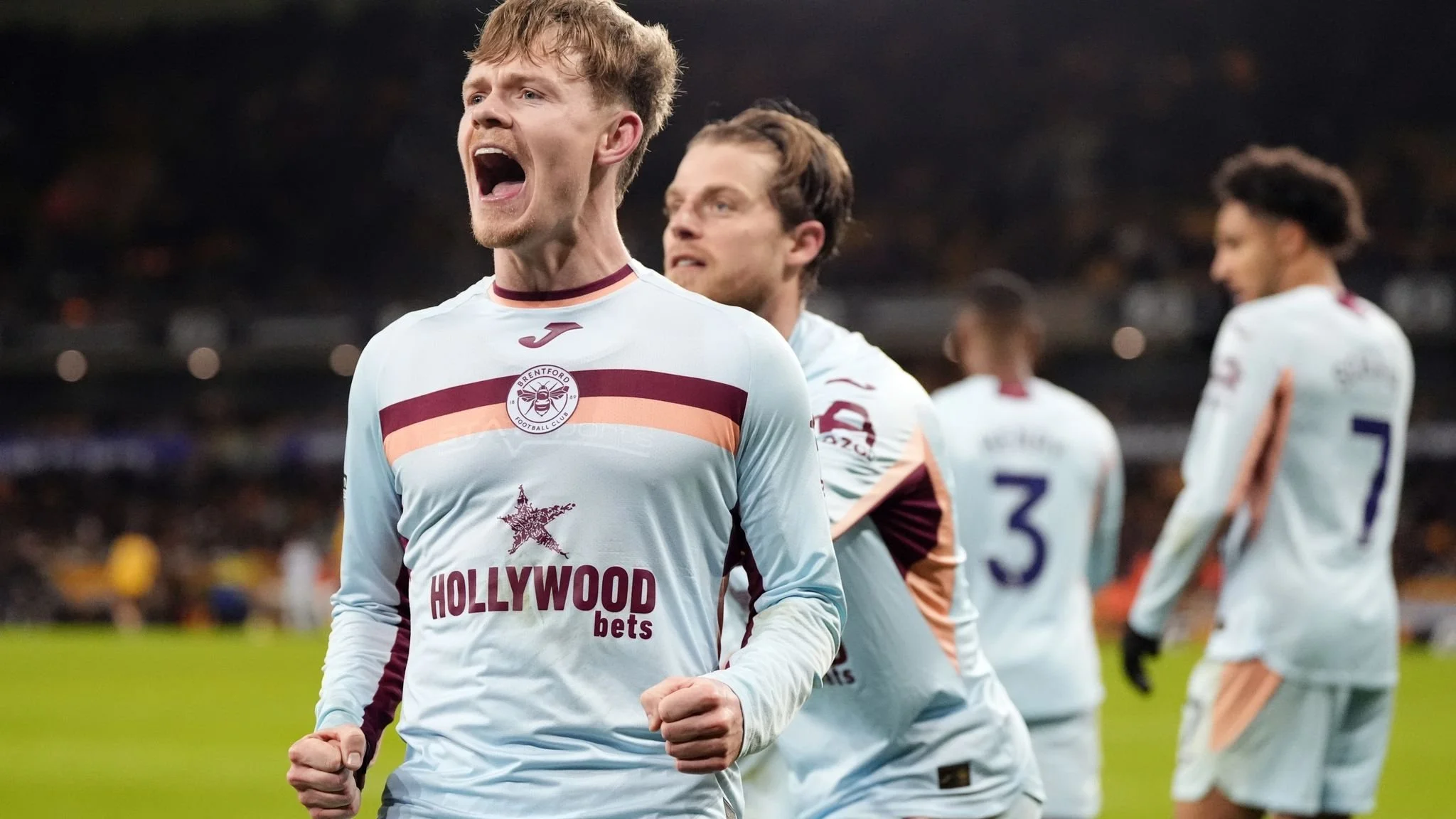 Winter Wonderland ❄️: KLP Gifts 🎁 Brentford Three Points at Molineux