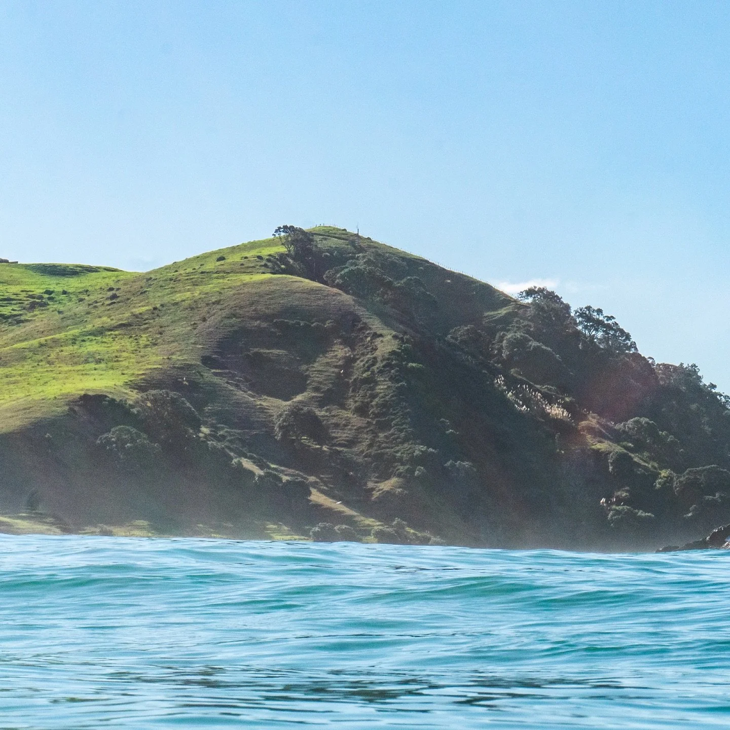 After a week of holidays taken up by Cyclone Tam, locked away inside, a day in the sun chasing some Surf was well needed ☀️🌊

I&rsquo;ve only seen Opito get big swell a couple times so it was fun catching some waves and getting some photos further u