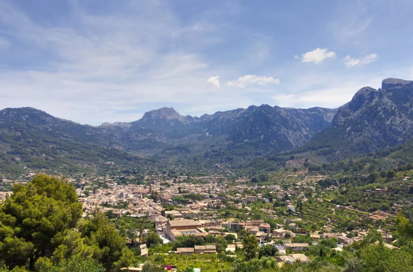 Soller+Town+full+landscape+insta+-+IMG_3594.jpg