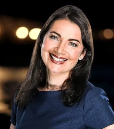 Katya Adler headshot, journalist, author and keynote speaker on European politics