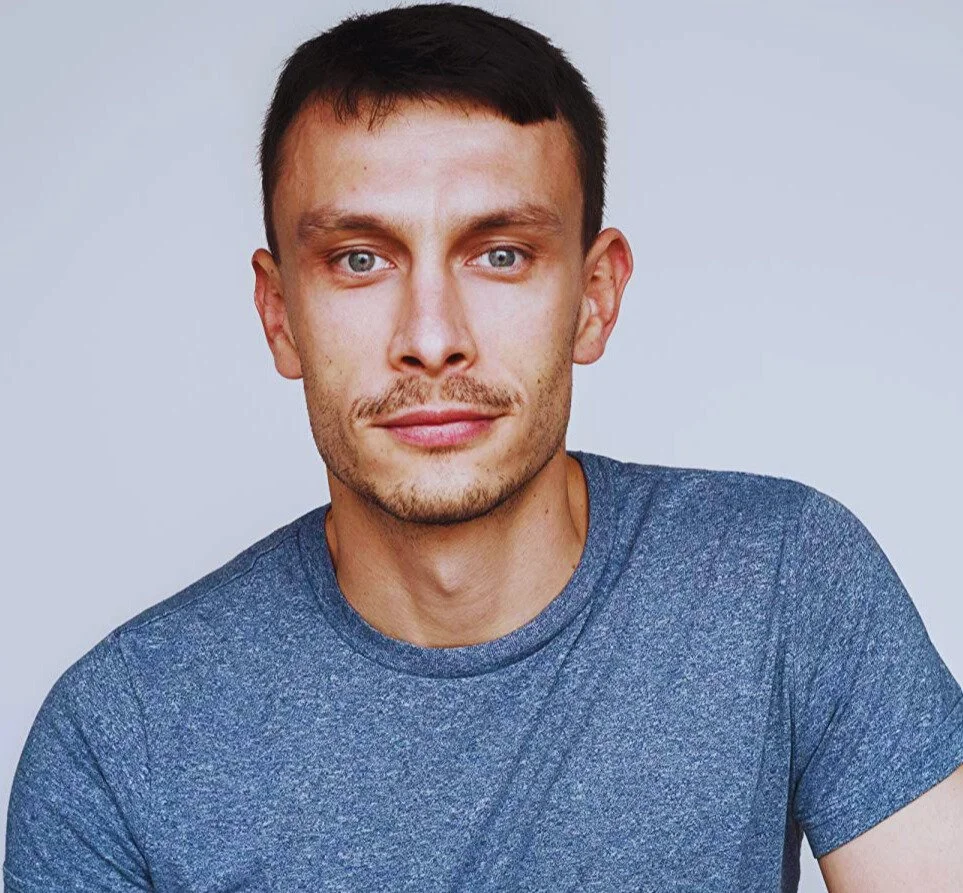 Richard Gadd headshot, writer, performer and cultural keynote speaker