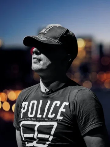 headshot FC-AKA-Freaky-Clown-92-Speakers-keynote