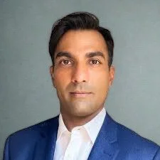 Samir Puri headshot, geopolitical analyst and keynote speaker on power shifts, strategy and global disorder