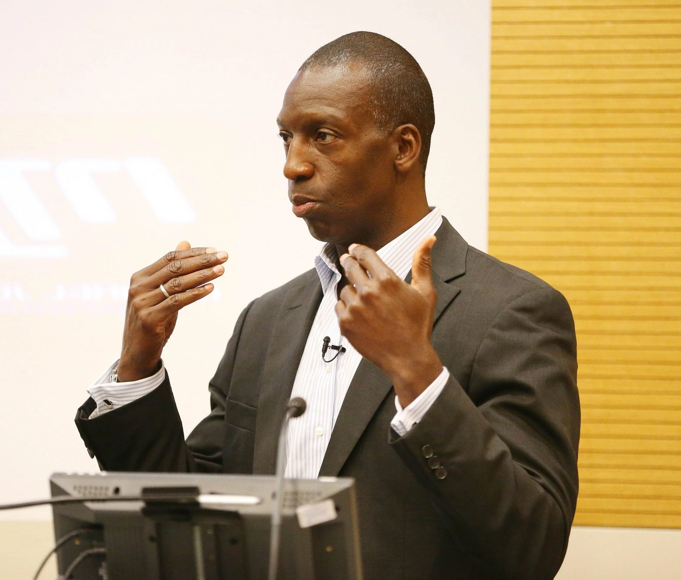 Michael Johnson headshot — Olympic champion and keynote speaker on excellence, performance and mindset | 92 Speakers