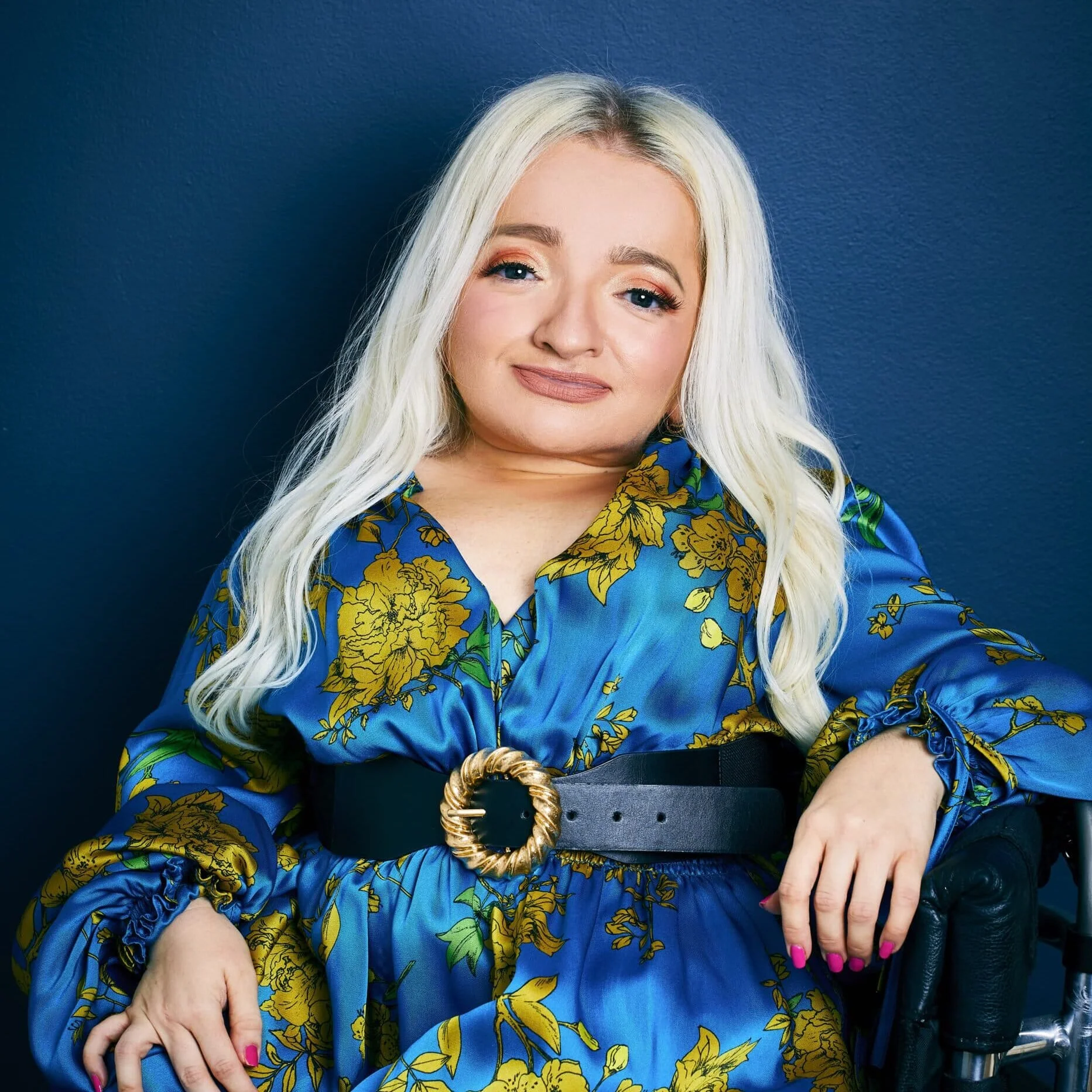 Headshot of Samantha Renke, broadcaster and actor, expert on belonging, confidence and inclusive leadership