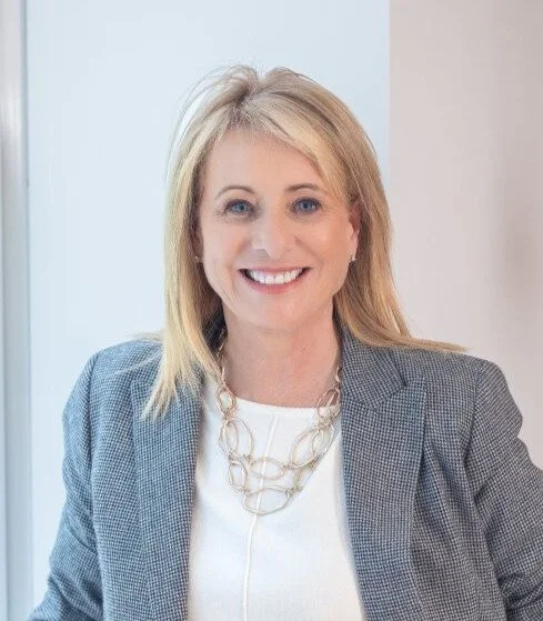 Headshot of Annette Andrews, former Lloyds Banking Group CPO and workforce transformation expert, represented by 92 Speakers Bureau