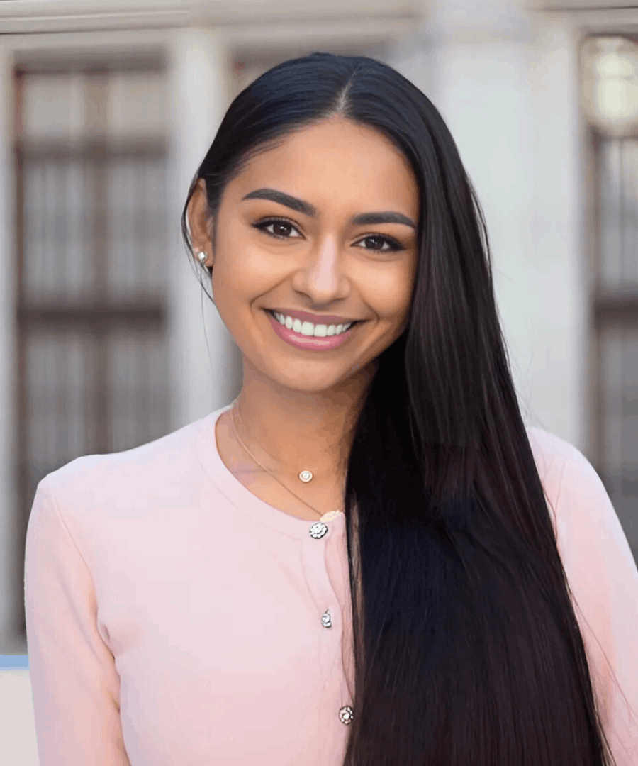 Nelufar Hedayat headshot — Emmy-winning journalist and keynote speaker on sustainability communication and global issues | 92 Speakers