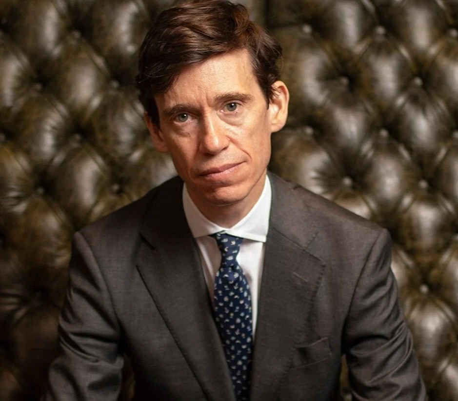 headshot Rory-Stewart