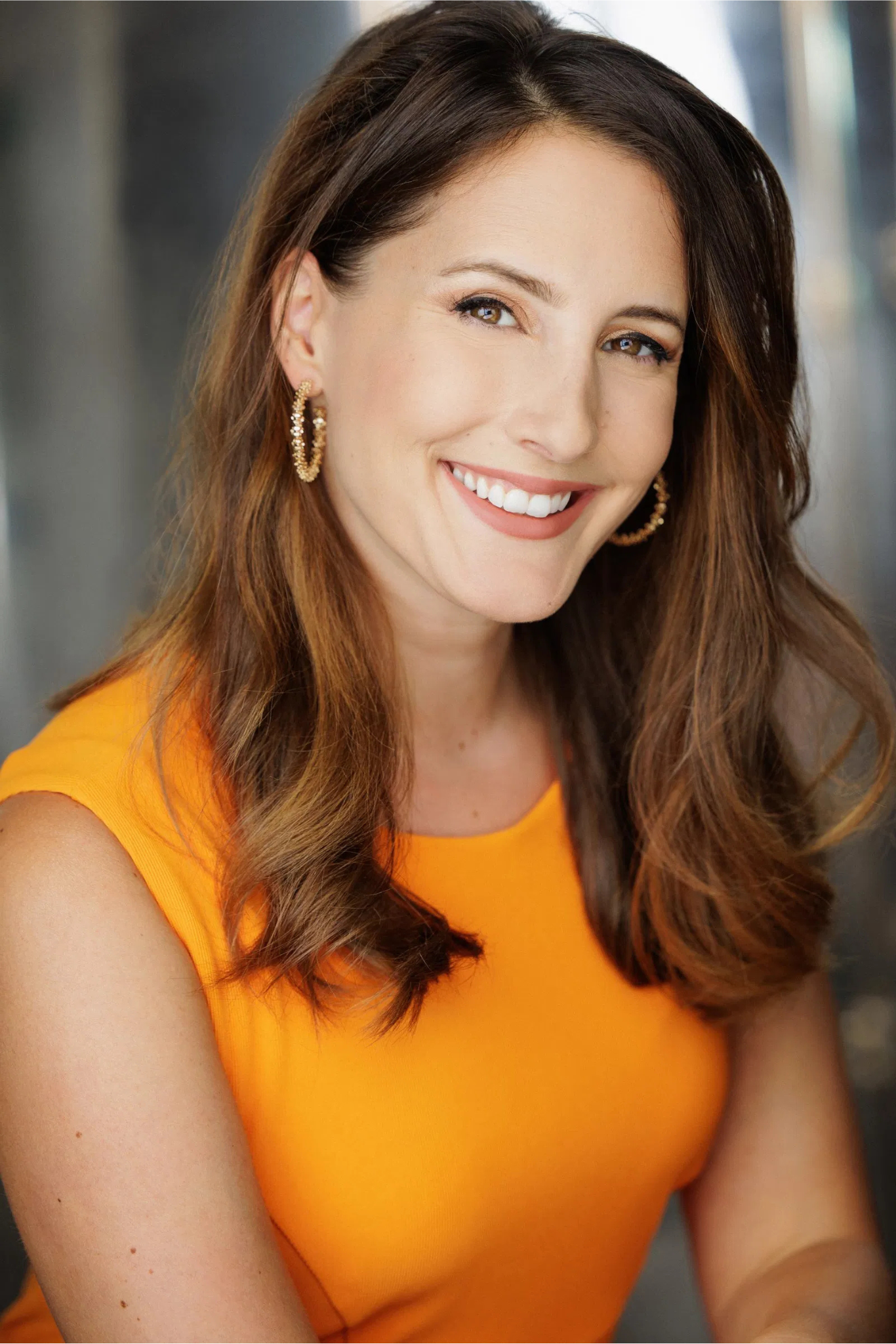 Rosanna Lockwood headshot, broadcaster, presenter and conference host known for clear, assured conversation