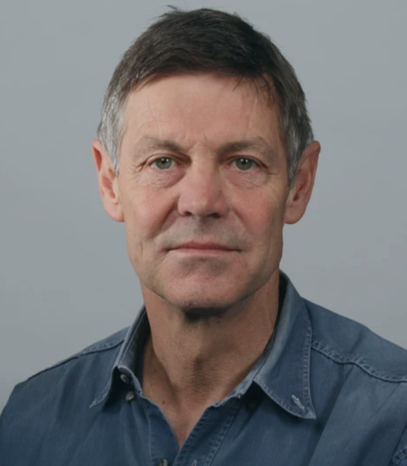 atthew Parris, Times columnist and author of "Fracture", on stage for 92 Speakers delivering keynotes on "The Psychology of Power" and the 2026 geopolitical realignment.