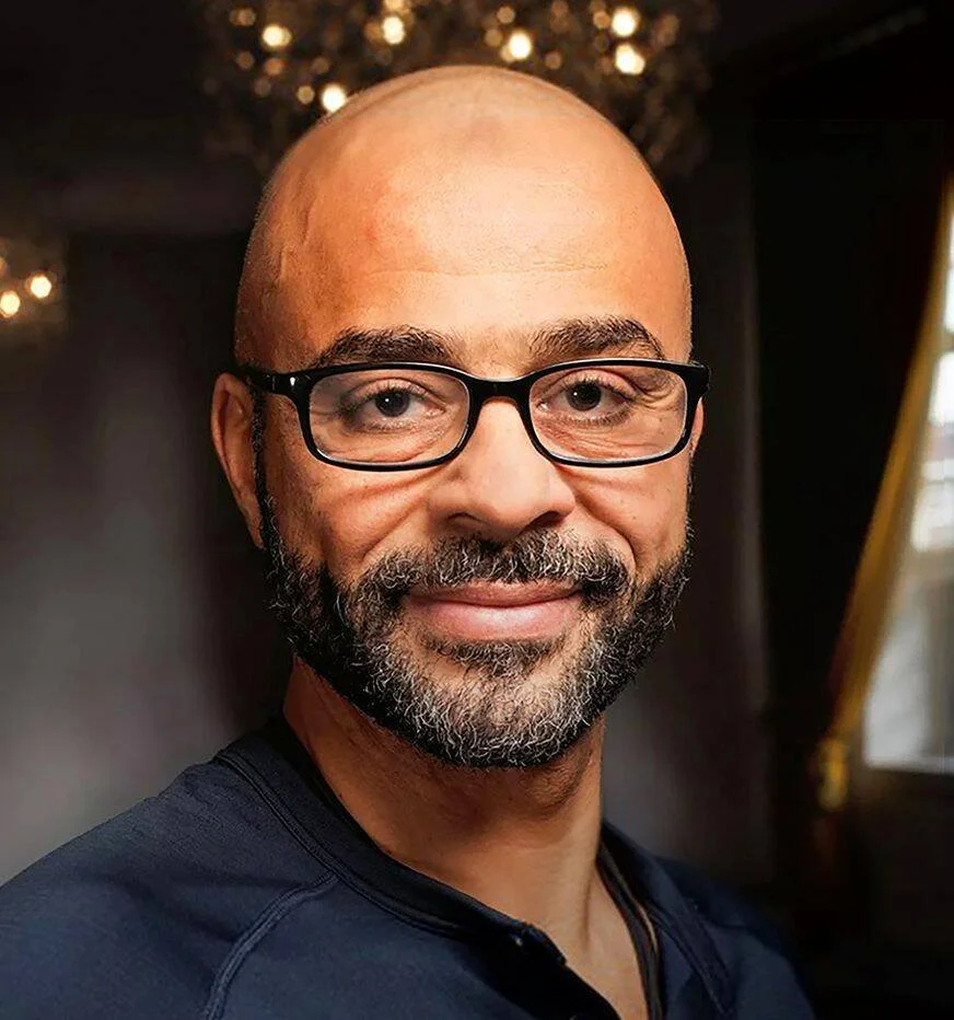 headshot Mo Gawdat | AI Visionary, Human Potential Strategist