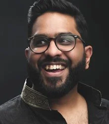 headshot Eshaan-Akbar.