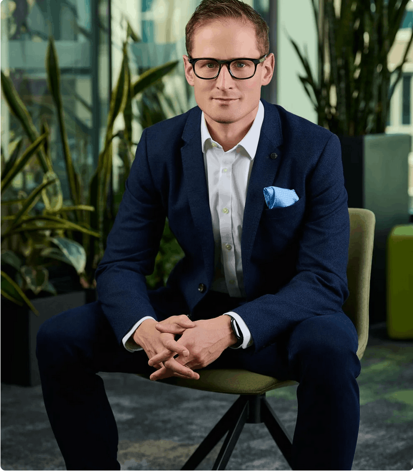 Jonny Coombe, renowned technology leader and former CEO of PayByPhone, delivering a 2026 keynote on digital scaling and sustainable urban mobility for 92 Speakers.