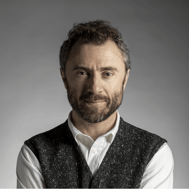 Thomas Heatherwick headshot — Founder of Heatherwick Studio and design innovation speaker represented by 92 Speakers