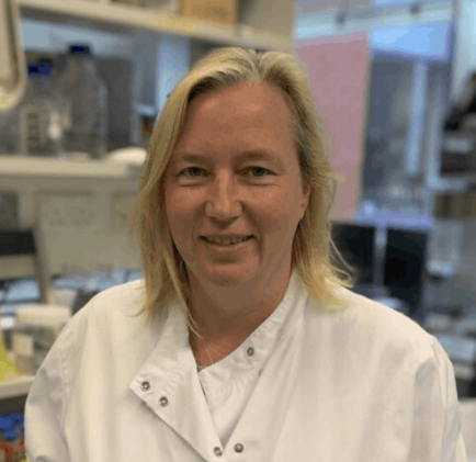 Professor Catherine Green OBE, Associate Professor in Chromosome Dynamics at Oxford University, presenting a keynote on medical innovation and resilience.