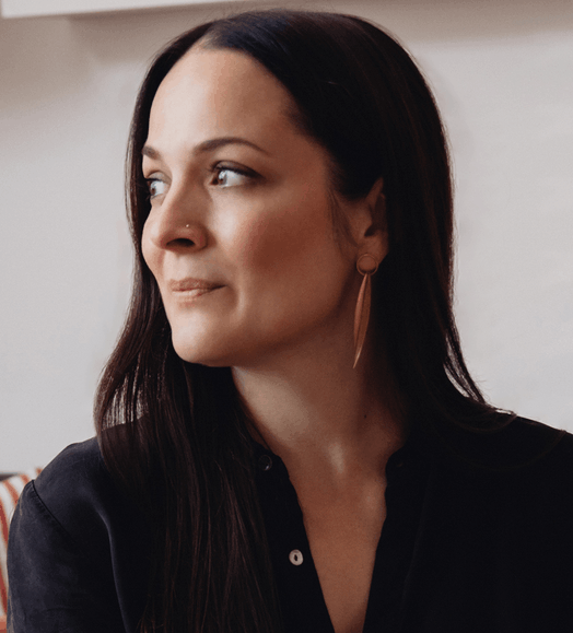 Headshot of Nathalie Nahai, behavioural science and influence expert, represented by 92 Speakers Bureau