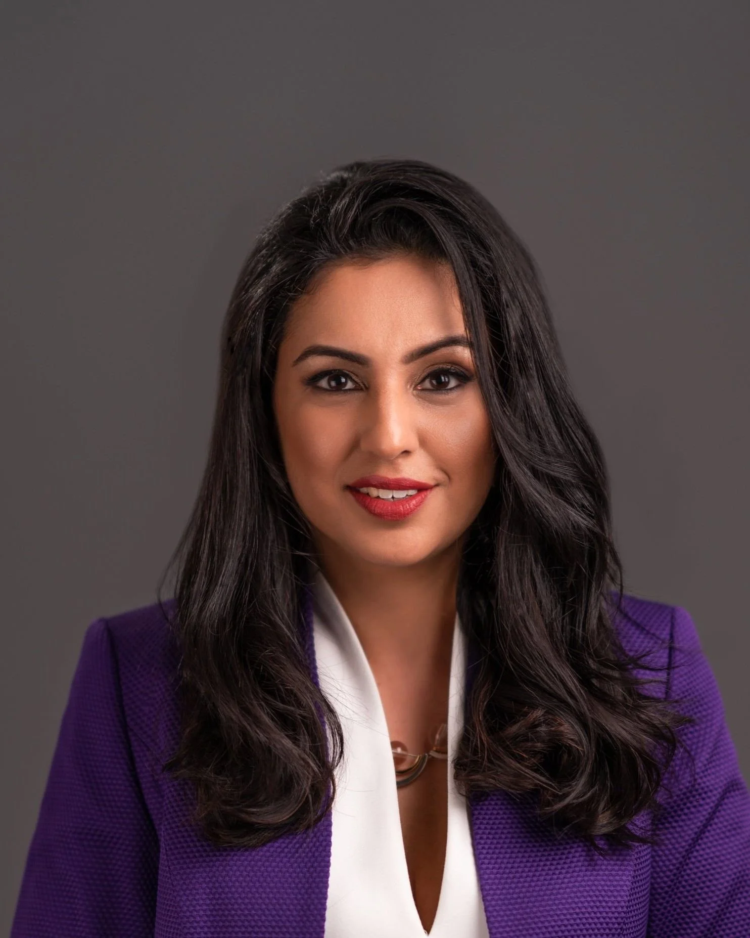 Headshot Shivvy Jervis | The Human Future Speaker | Innovation, Intelligence & Possibility | 92 Speakers