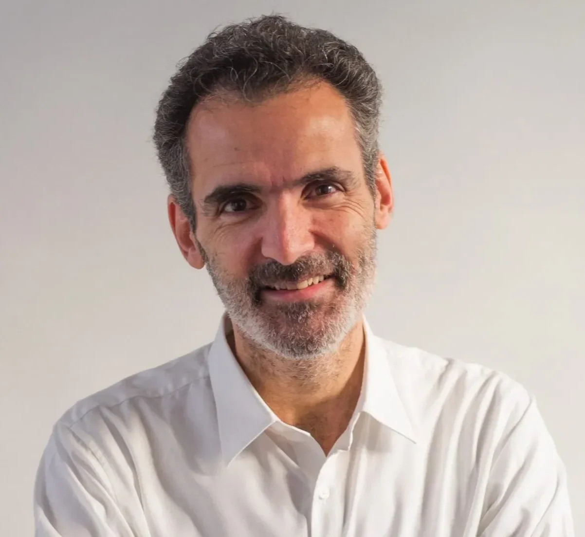 Olivier Sibony, Professor of Strategy at HEC Paris and co-author of Noise, when delivering keynotes for 92 Speakers on decision hygiene and the future of human judgment in the age of AI.