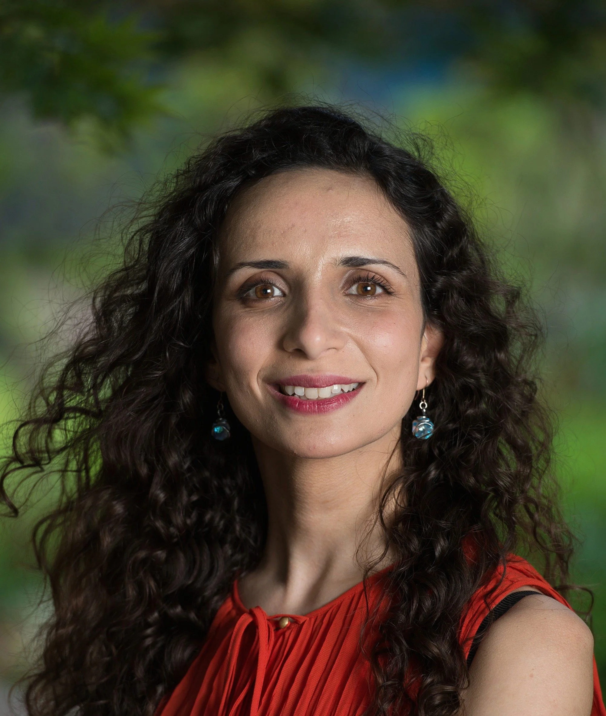 Head shot of Ella Al-Shamahi science and exploration keynote speaker – 92 Speakers