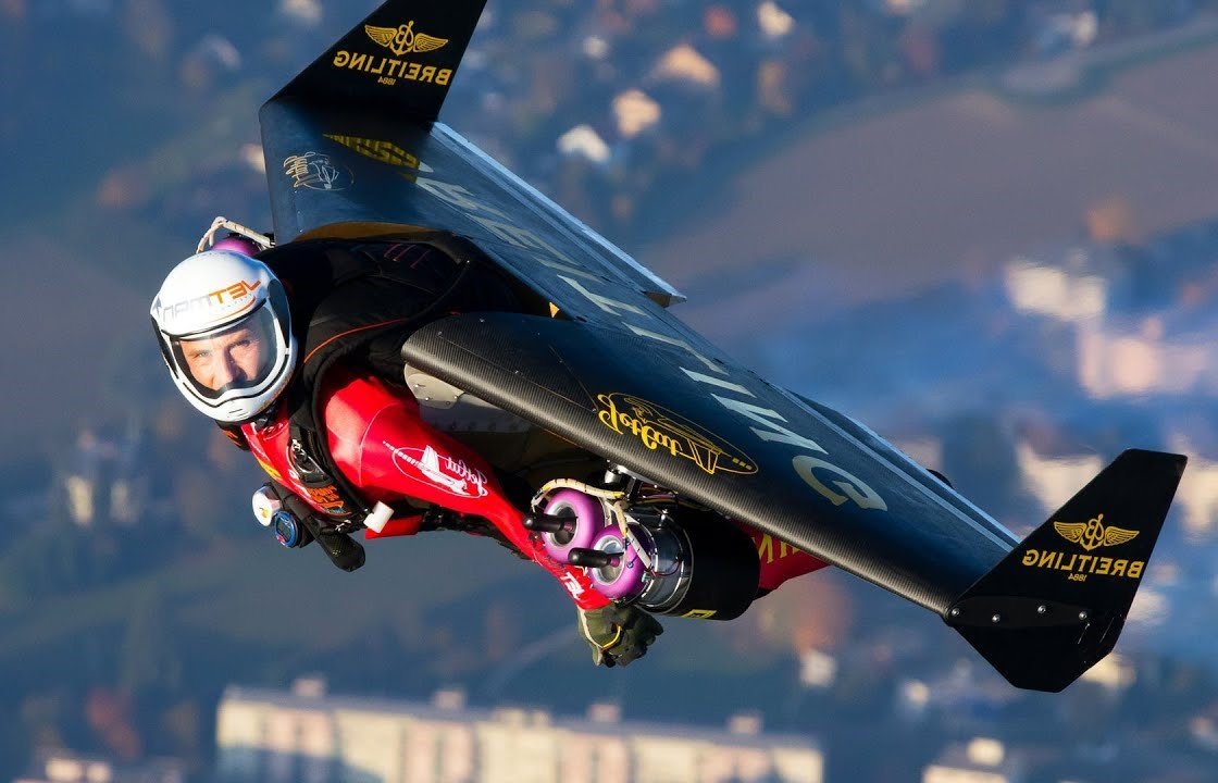 Yves Rossy headshot, aviation innovator and keynote speaker