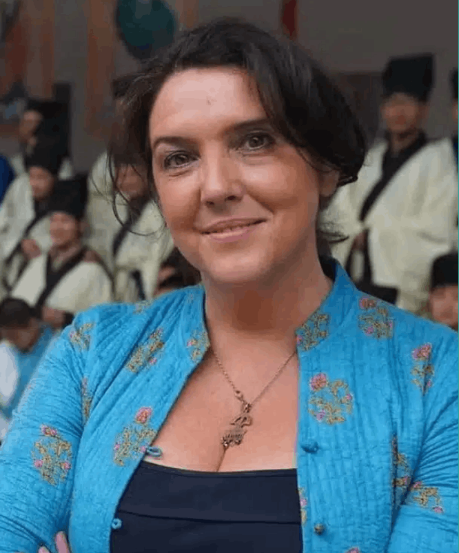 Professor Bettany Hughes keynote speaker headshot — historian and broadcaster