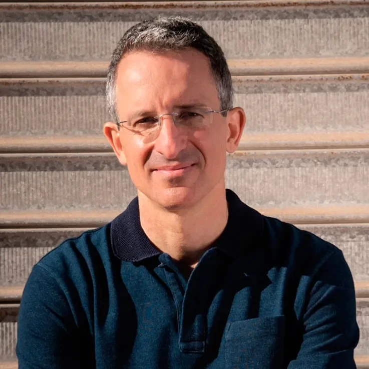 Discover Tal Ben-Shahar's leadership: The fifth cohort of his MA in Happiness Studies, the SPIRE wellbeing model, and insights from 'Happier, No Matter What