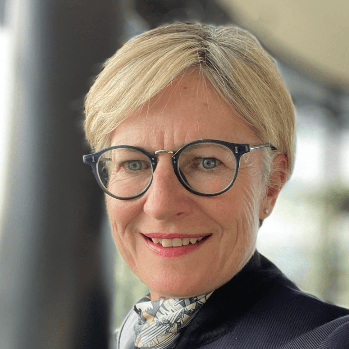 Headshot of Nicky Moffat, former British Army Brigadier and expert on command and organisational discipline, represented by 92 Speakers Bureau