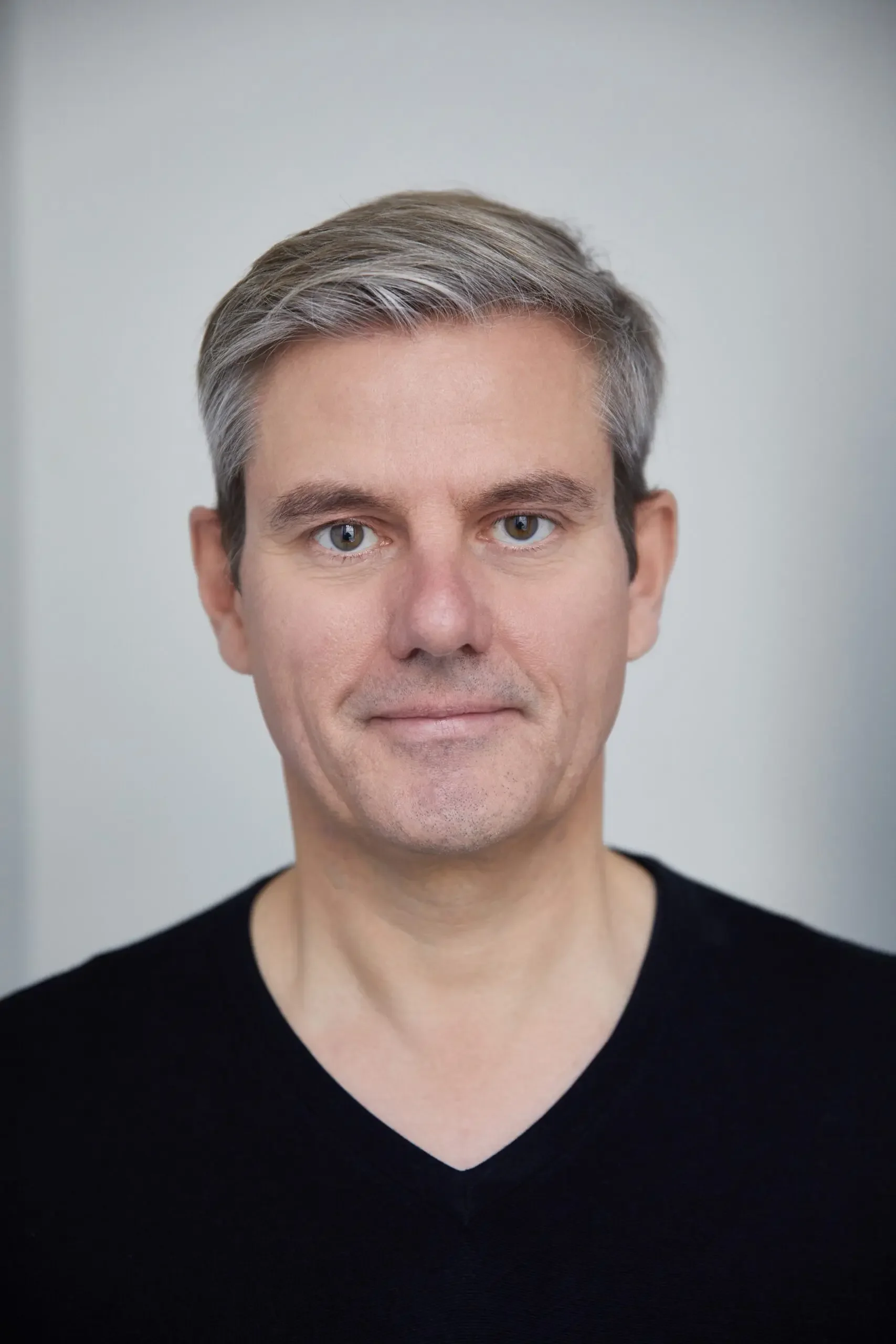 Headshot of Thomas Ramge, expert on AI, competition, and economic power