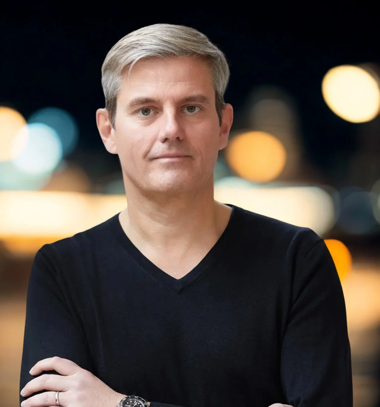 Headshot of Thomas Ramge, expert on AI, competition, and economic power