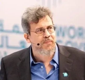 Dr Roy Casagranda, author of The Blood Throne of Caria, when delivering keynotes for 92 Speakers on the transition from community to contract and the rise of electoral monarchies.