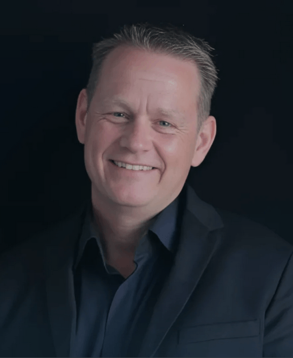 Martin Lindstrom headshot — Buyology author and consumer behaviour keynote speaker at 92 Speakers